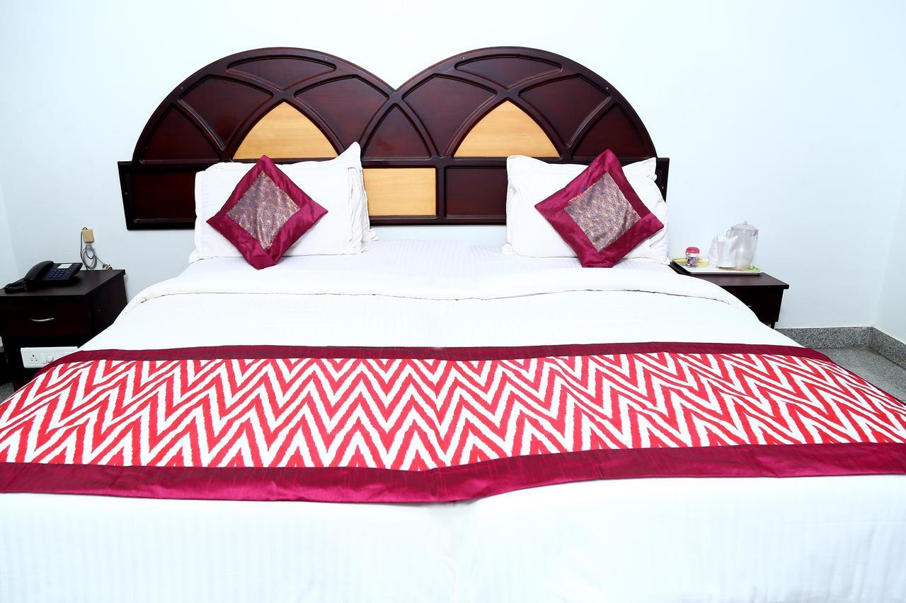 Oyo 9116 Thamburu International Hotel Тривандрум Экстерьер фото